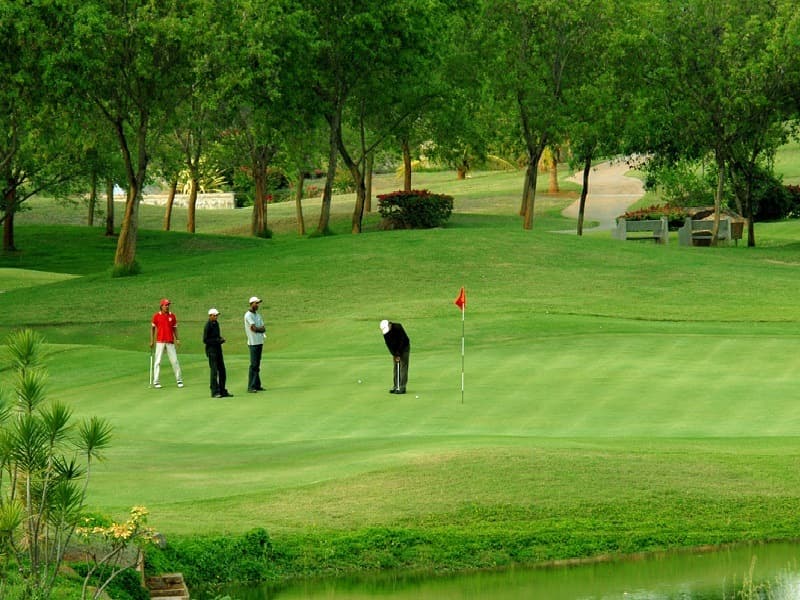 Golf at 2,650 m
